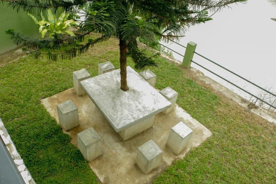 Sadhara River View Lodge Kandy Exterior photo