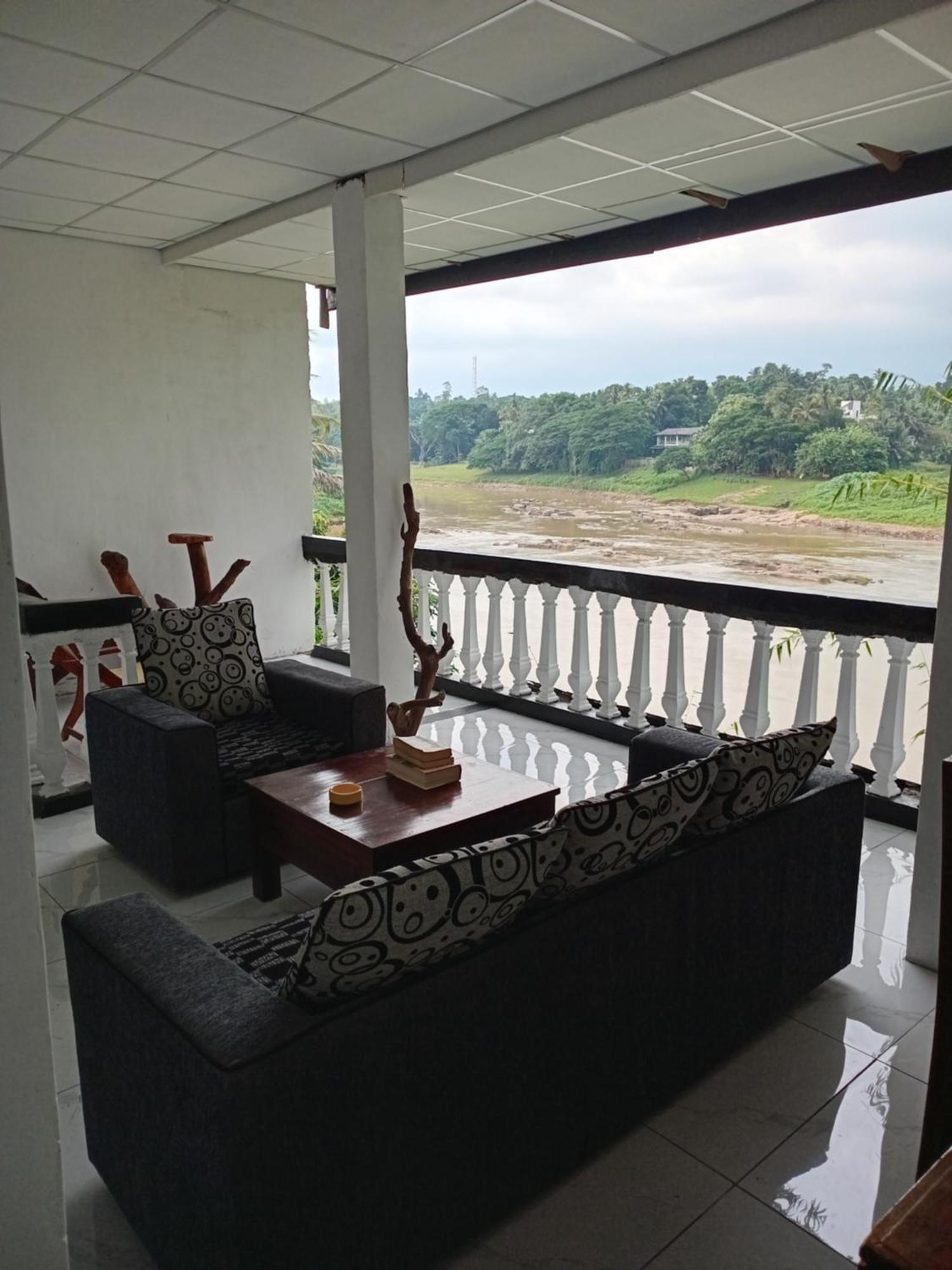 Sadhara River View Lodge Kandy Exterior photo